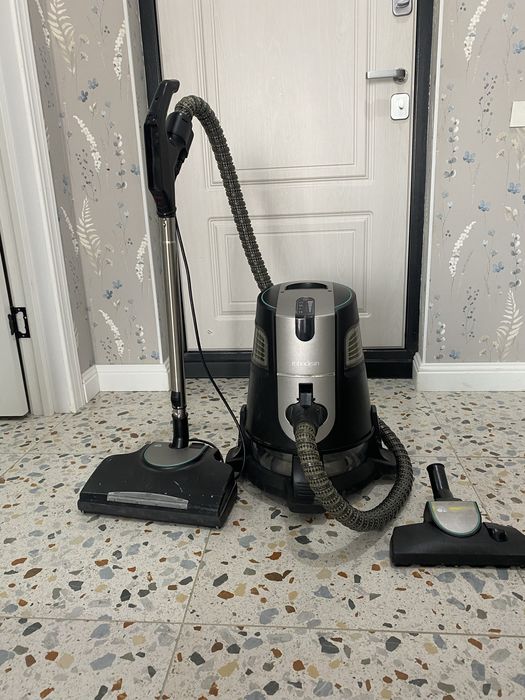 Робоклин моющий пылесос