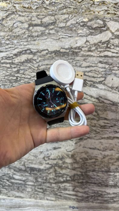 Продам часы huawei gt 3 pro