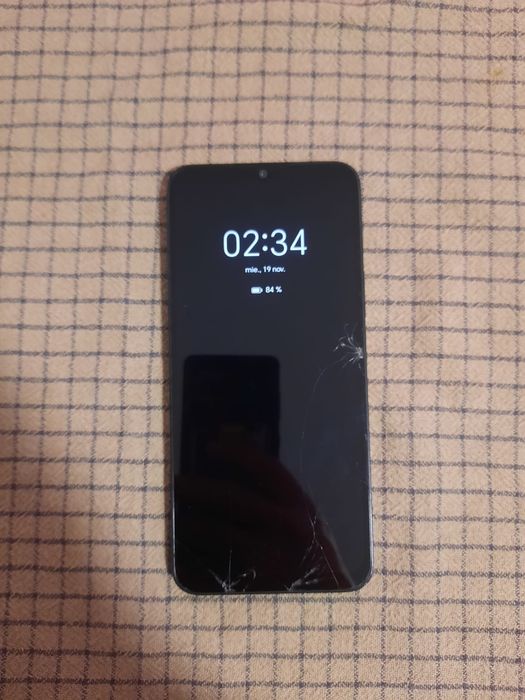 Honor x6b și Samsung Galaxy A51