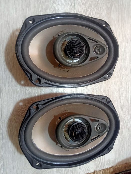 Продам original Pioneer в хорошем состоянии.