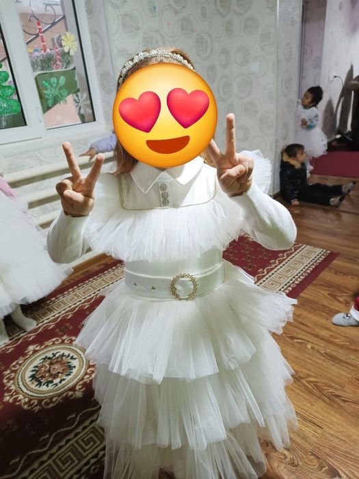 Платье на девочку