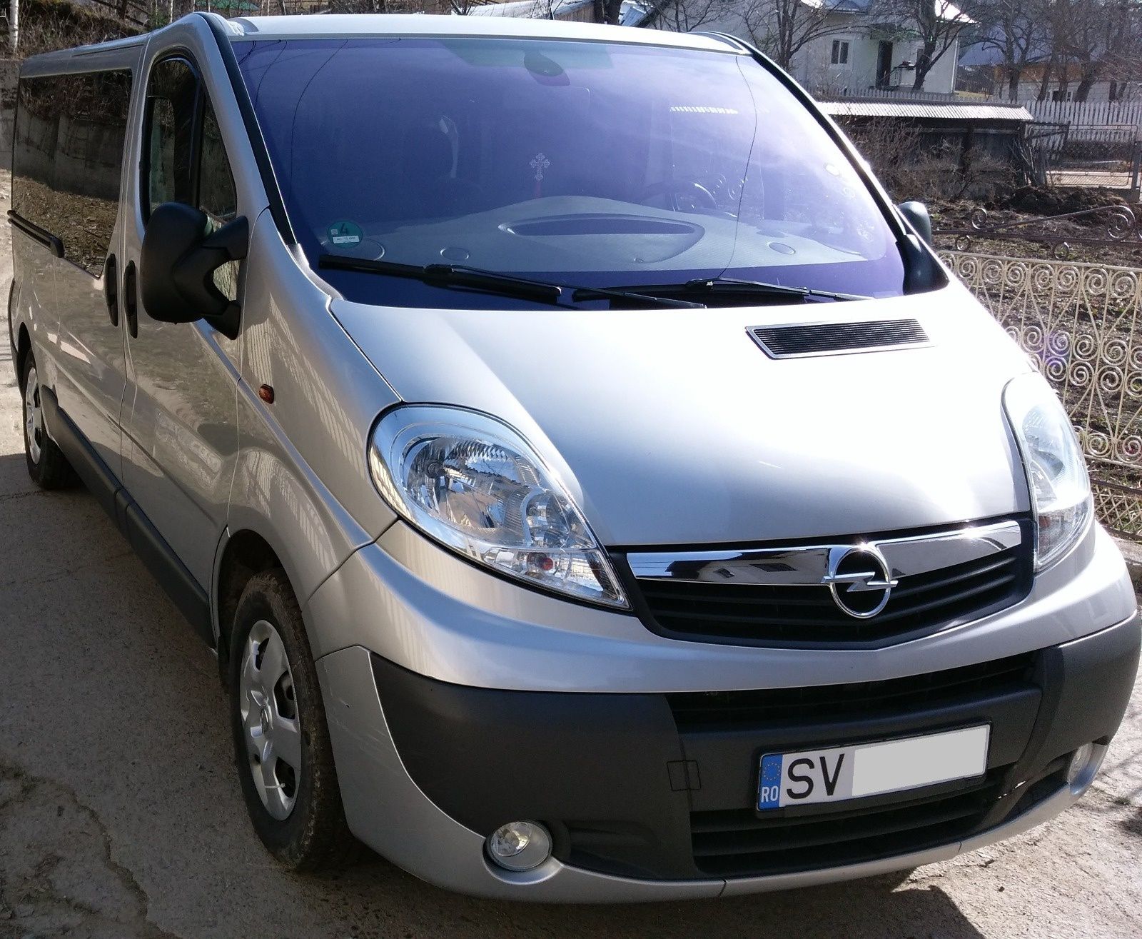 Vând Opel Vivaro premium EURO 5 sau schimb cu Sharan/Touran