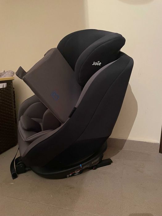 Vând scaun de masina Joie 360 prindere ISOFIX