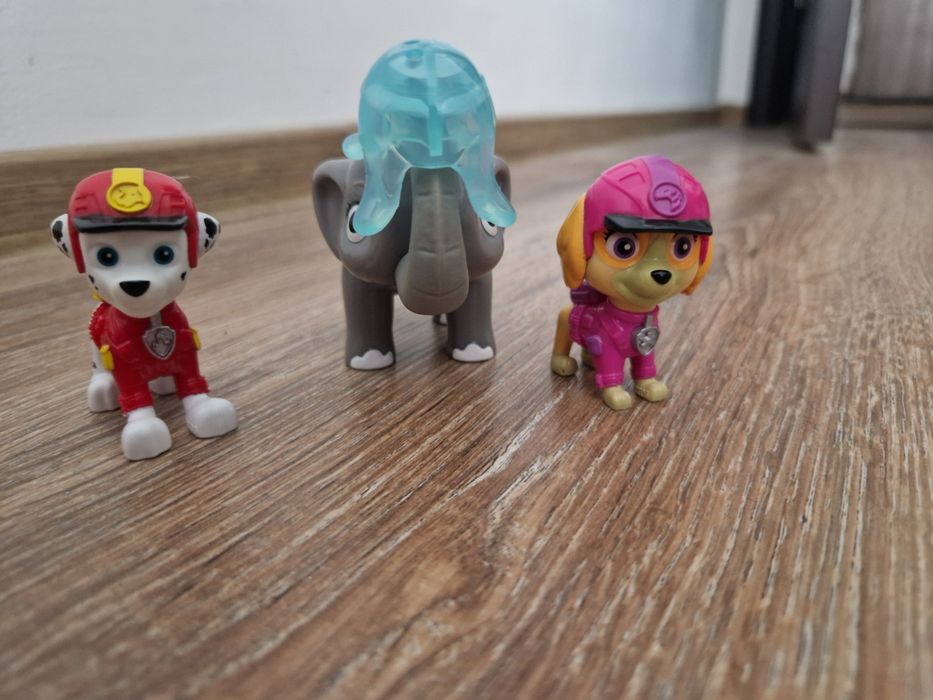 Pow patrol set cu mașinuțe si figurine