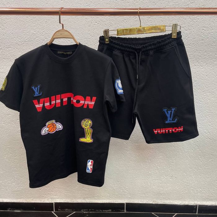 Luis Viton летен екип