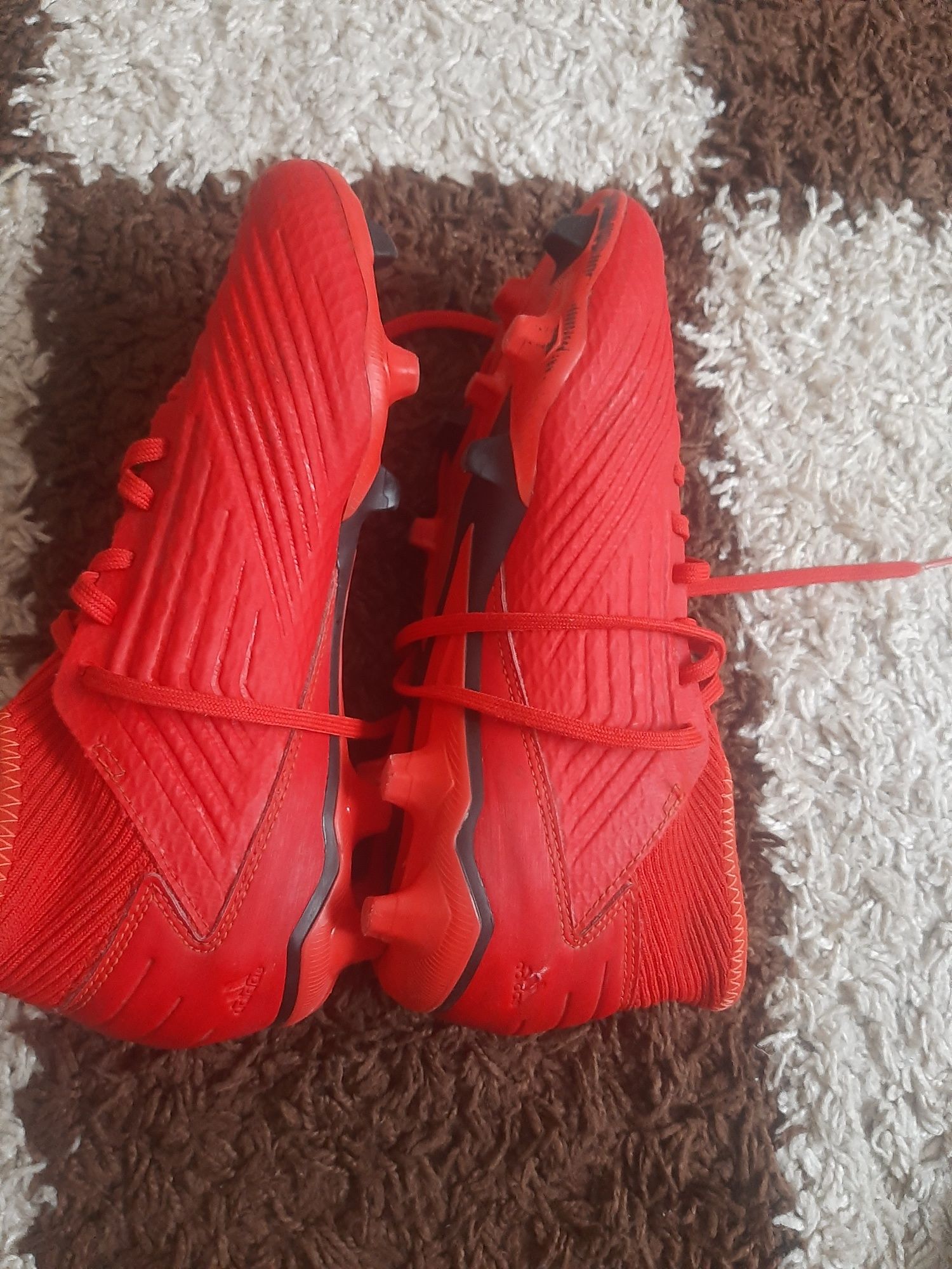 Ghete de fotbal adidas predator