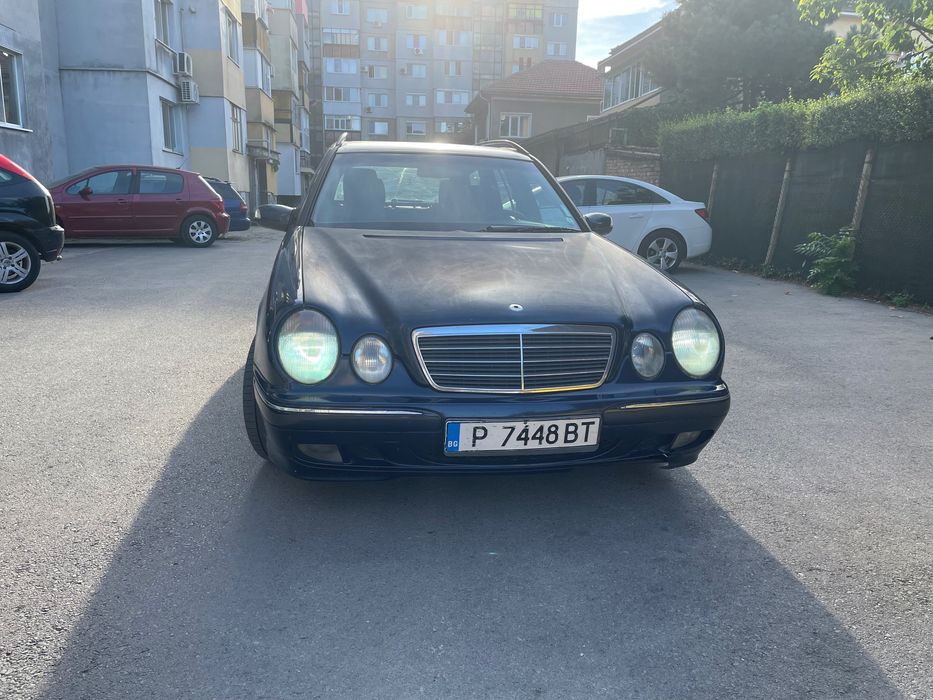 Mercedes-Benz E 200