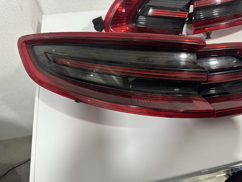 Стопове за Porsche Macan Червени