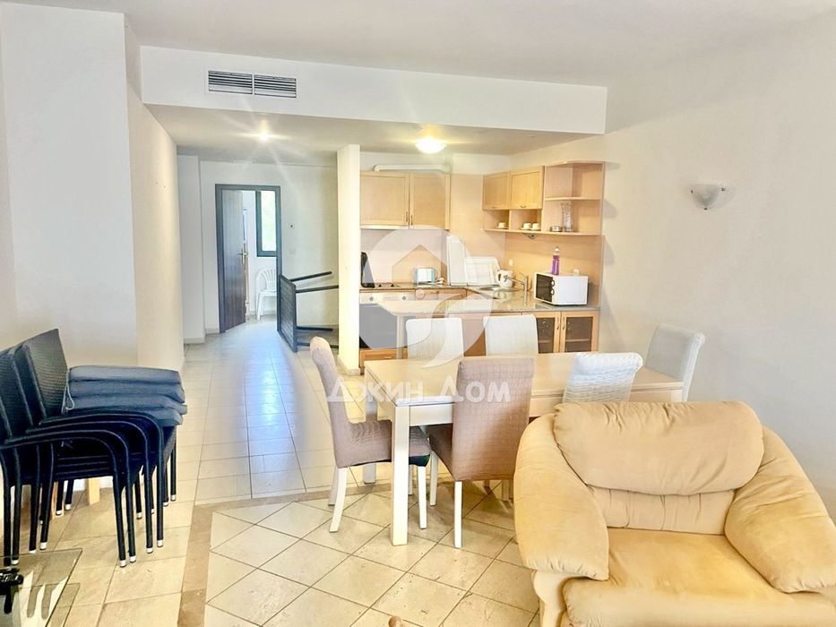 Продава се Тристаен апартамент в с. Топола, Област Добрич - 124 кв.м за 1130 €/кв.м - Снимка #3