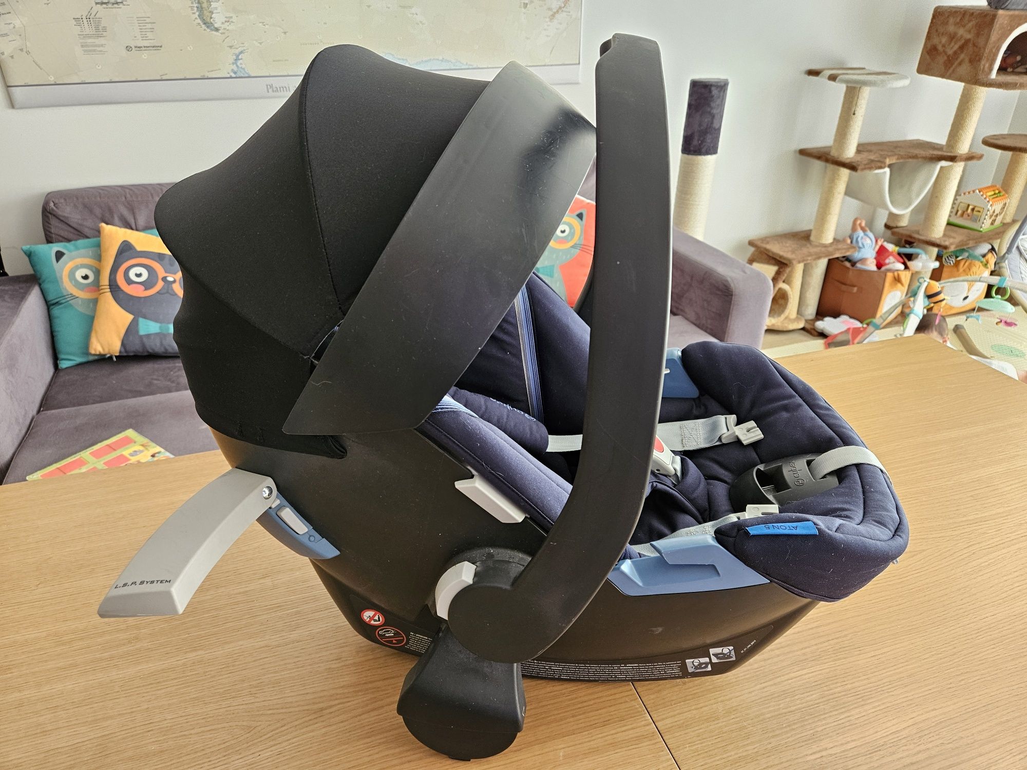 Столче за кола Cybex Aton 5 с лятно покривало