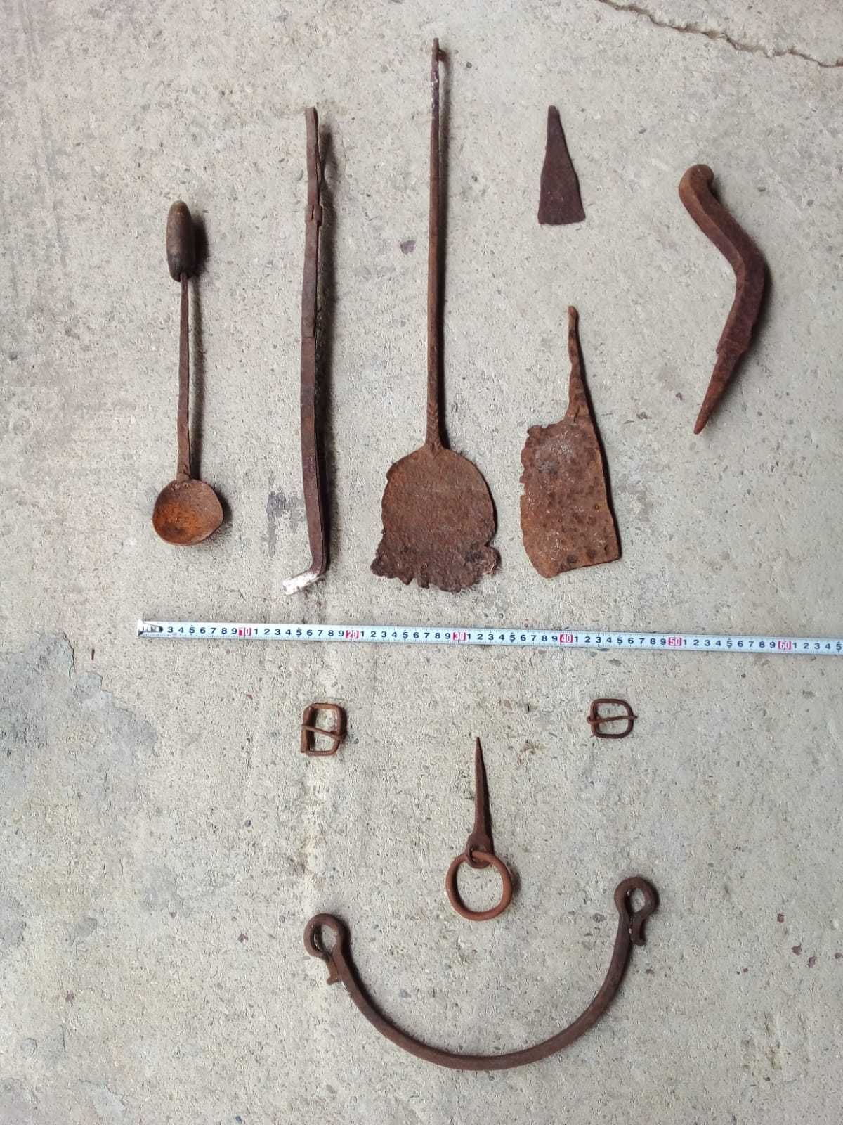Стари железа и инструменти - антики