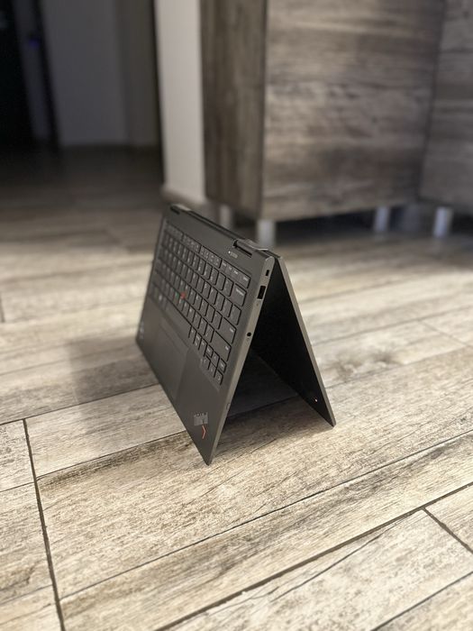 Lenovo ThinkPad TouchScreen 360° Yoga Gen 4 – 14”