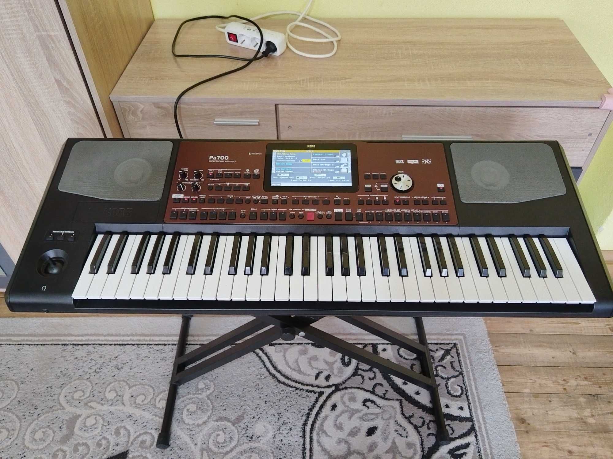 Корг па 700 с муси сет оргинал Korg pa 700