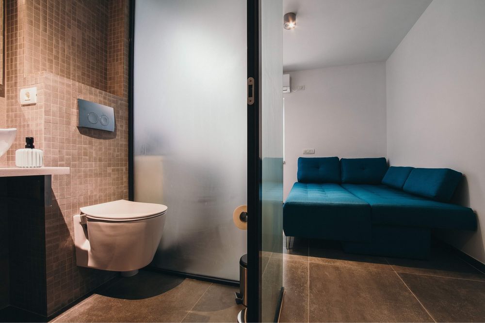 Cazare REGIM HOTELIER, avem si ap cu 2 camere