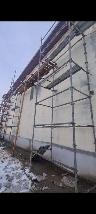 Schela metalica de inchiriat