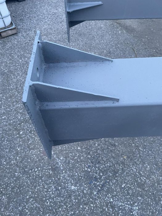 Продавам метално хале 9 широчина, 20 дължина, 4 височина.