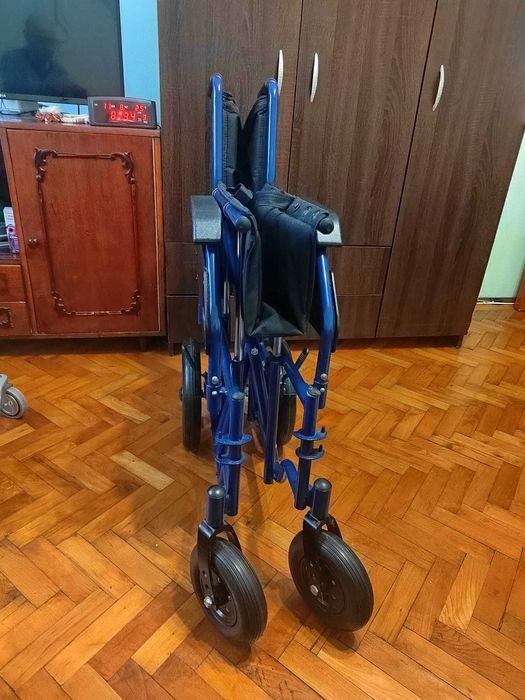 Echipamente medicale: Dispozitiv ridicare pacienti, hamuri, cărucioare