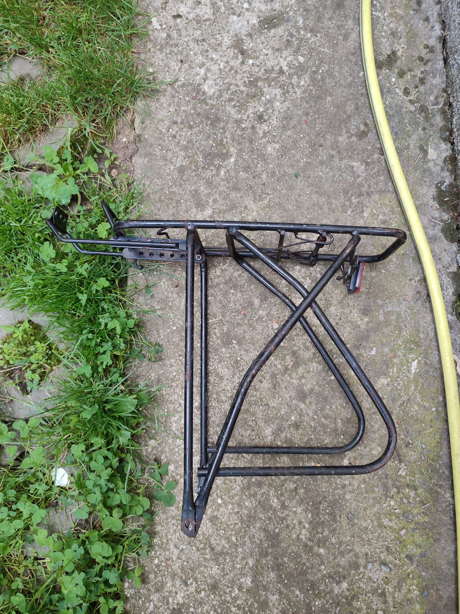 portbagaj spate bicicleta 26" stare excelenta