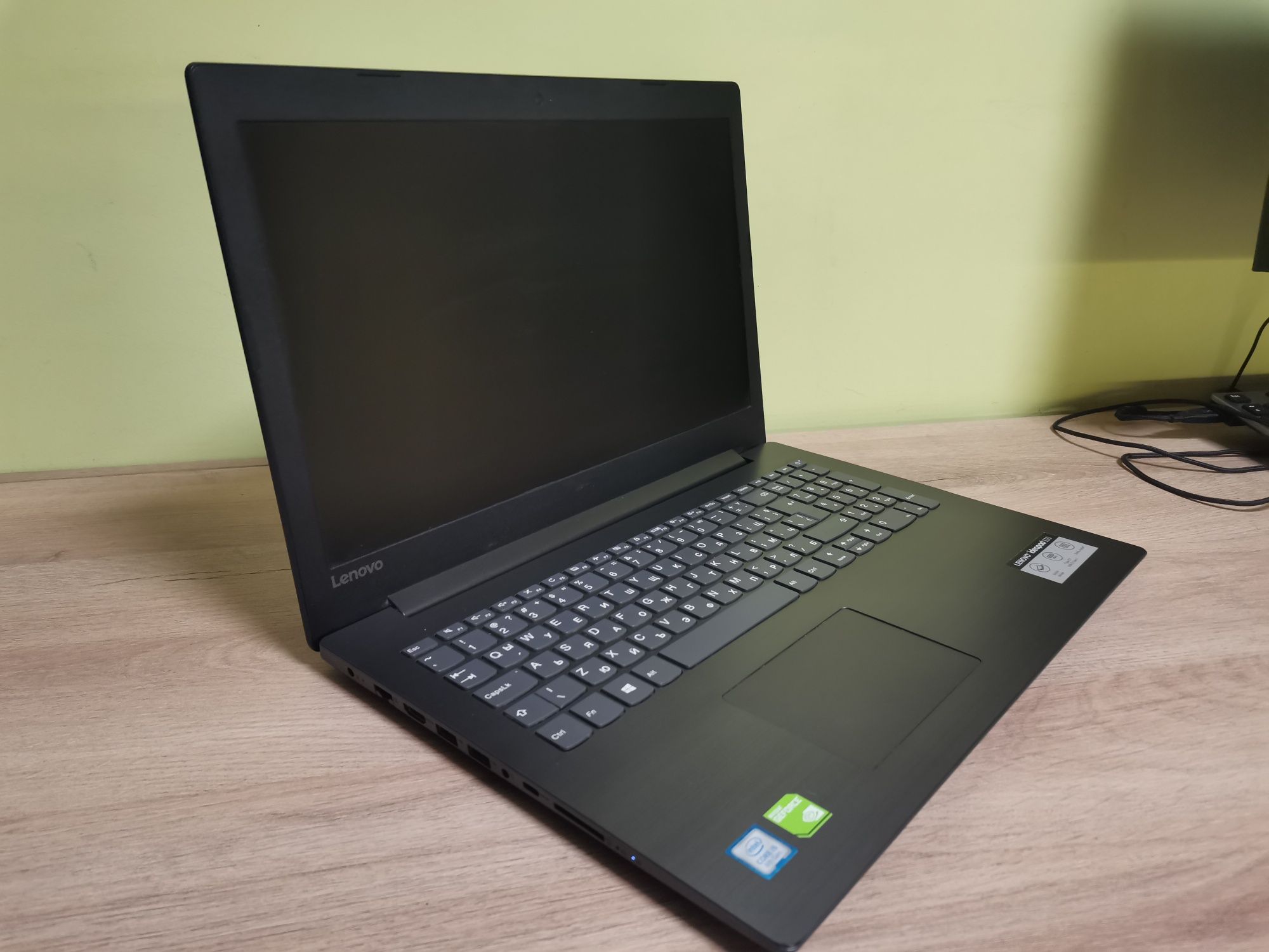 Лаптоп Lenovo ideapad 330