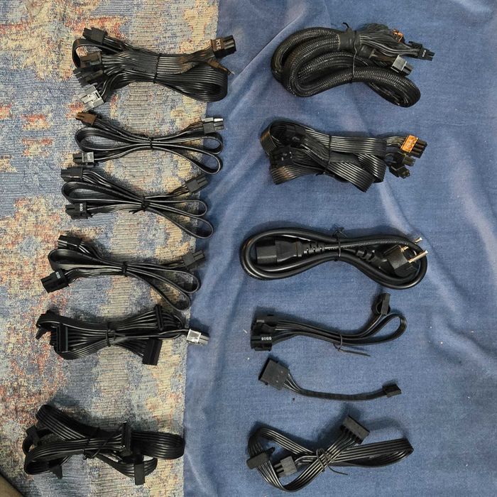 Sursa Seasonic 1250w pachet complet