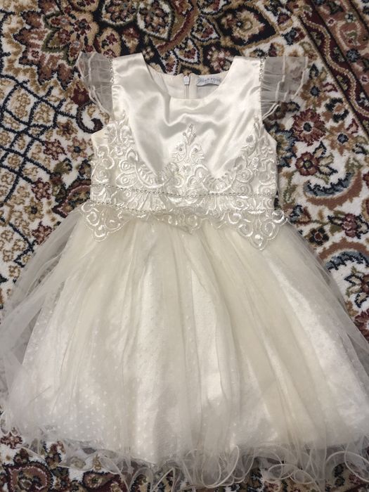 Продам платье