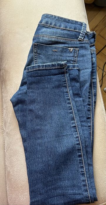 Blugi Guess skinny