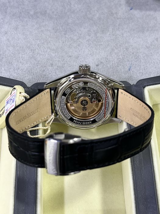 Швейцарские часы Armand Nicolet, механика с автоподзаводом