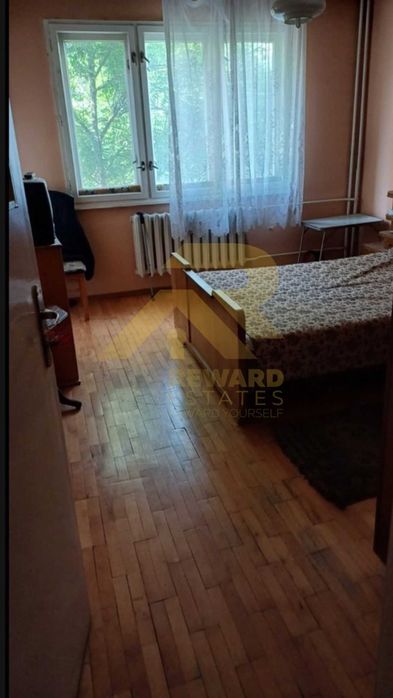 Продава се Тристаен апартамент в София, Разсадника - 115 кв.м за 2208 €/кв.м - Снимка #3