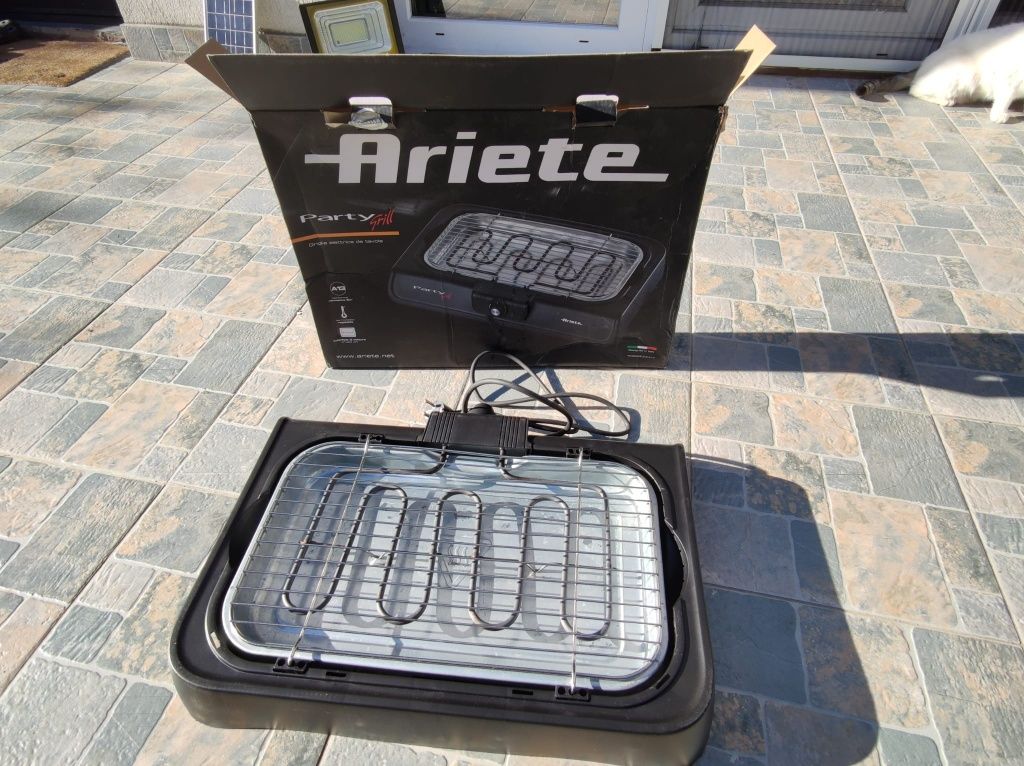 Gratar electric Ariete  0733 Party Grill, 2200 W, Negru

Grill electri