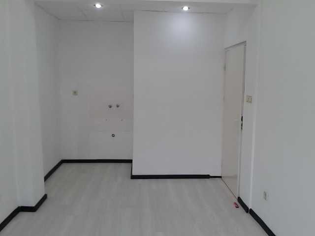 Дава се под наем Офис в София, Света Троица - 55 кв.м за 510 € - Снимка #2