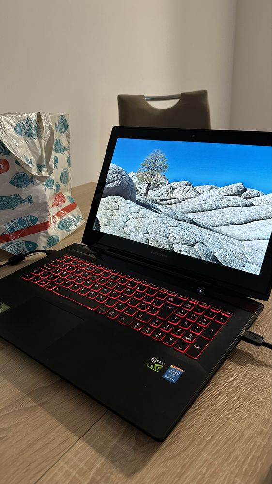 Vand Lenovo y50 i7 stare perfecta