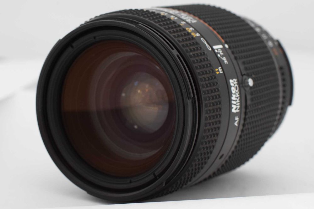 Nikon AF Zoom-Nikkor 35-70mm f/2.8D