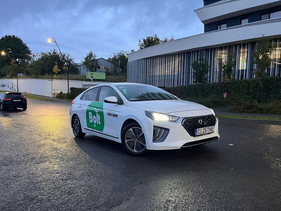 Hyundai Ioniq, plug-in hybrid 1.6 GDI, Colant bolt activ