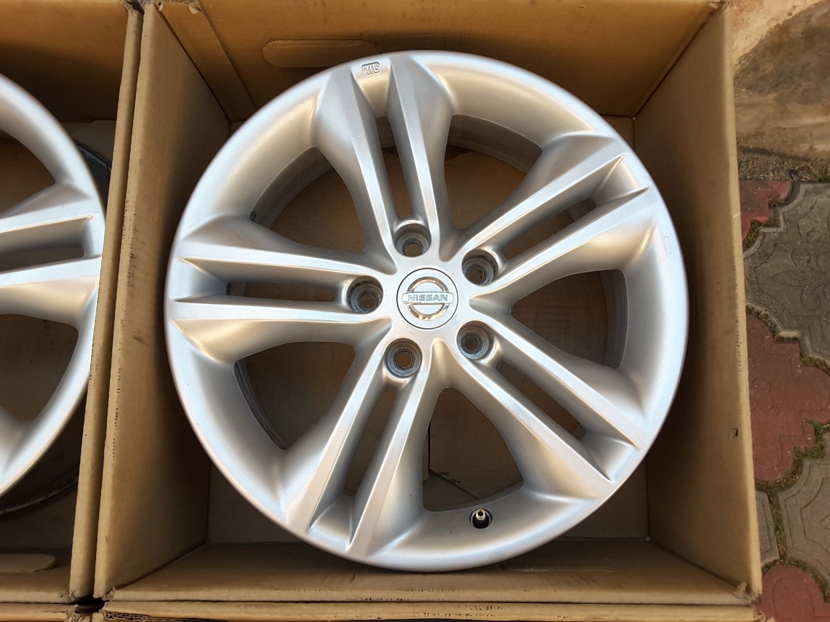 jante aliaj 17; 5x114,3;originale Nissan Qashqai, Juke,X-trail, Duster