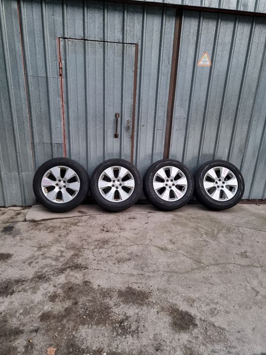 Диски R17 с шинами на Subaru