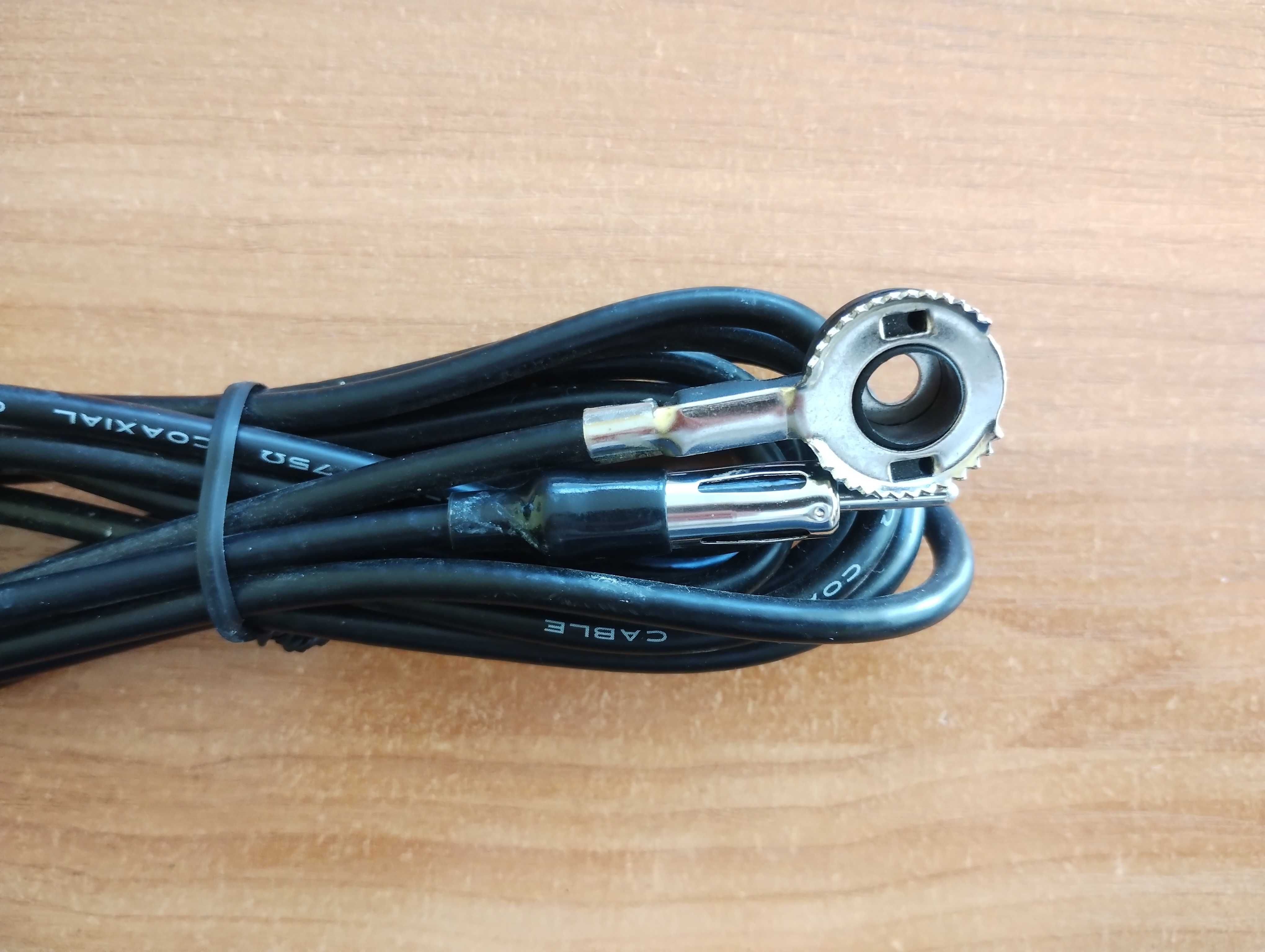 ,,Kenwood'' - радиокасетофон