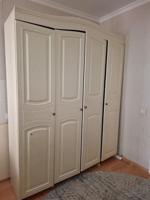 Продам платянной шкаф б/у