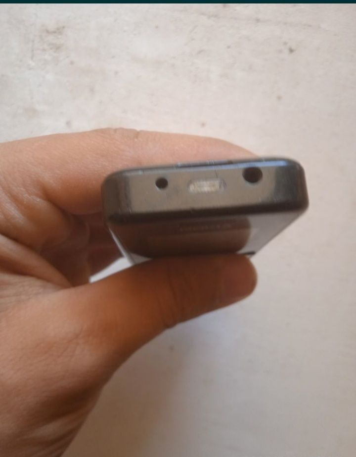 Qinopka telefon sotiladi srochni