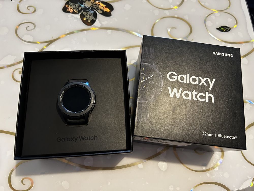 Смартчасовник Samsung Galaxy Watch