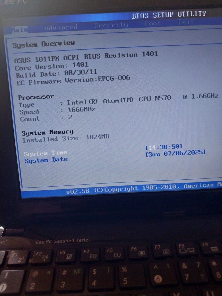 Нетбук Asus Eee PC