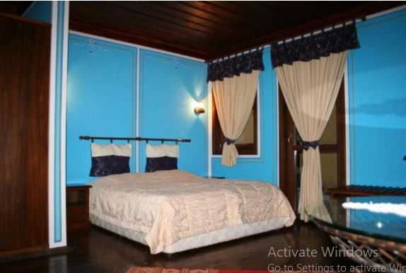 Продава се Хотел в Копривщица - 1200 кв.м за 500 €/кв.м - Снимка #1