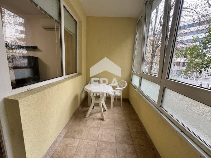 Тристаен  обзаведен апартамент за продажба до стадион „Черно море“, ра