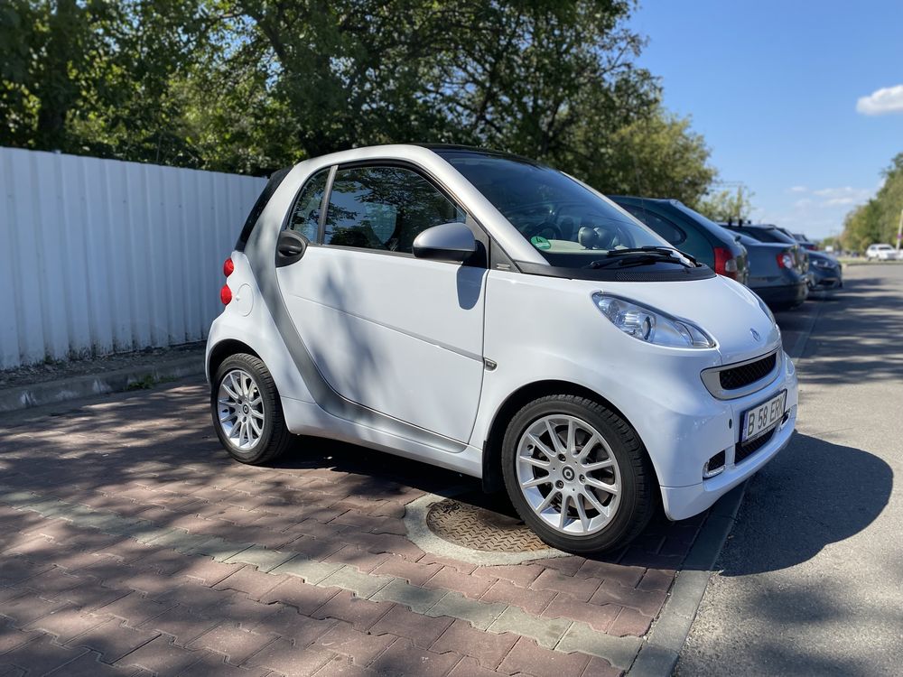 Smart, idealã pentru Livrări TAZ, Glovo în orașe foarte aglomerate.