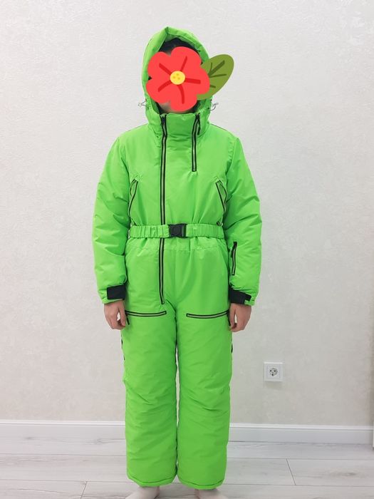 Продам лыжный костюм