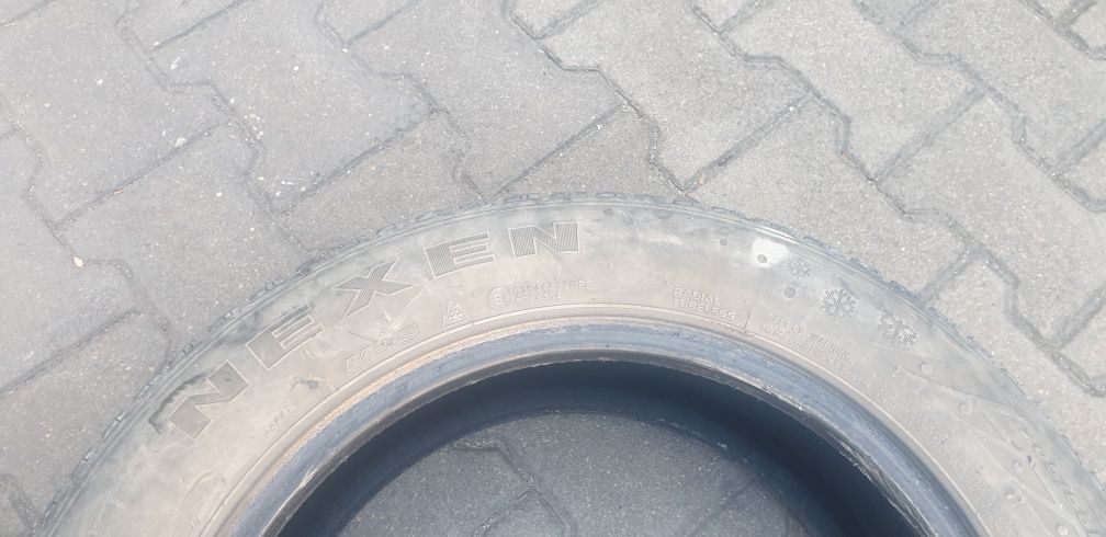205/55/16 Nexen 2бр зимни 2016