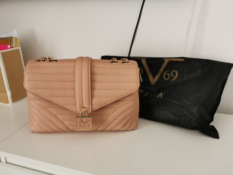 Vand geanta 1969 Versace stare impecabila