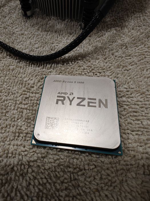 AMD Ryzen 5 1600x + оригиналното охлаждане