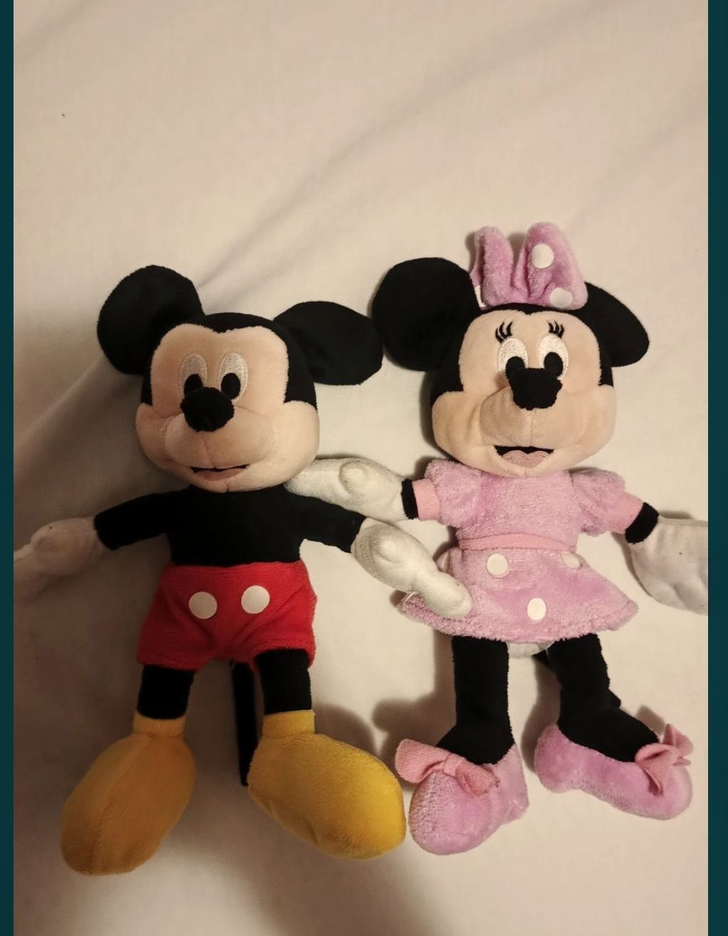 Aparat karaoke Plusica in limba engleza/ Minnie si Mickey pluș