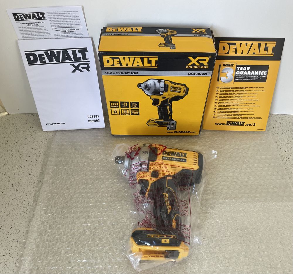 DeWALT DCF 892N XR. Impact cu Patrat, Original Nou-nout !