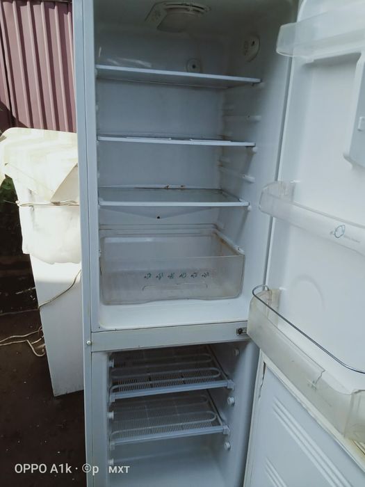 Продам холодильник